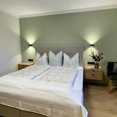 Holzerjuwel By Interhome אובראו