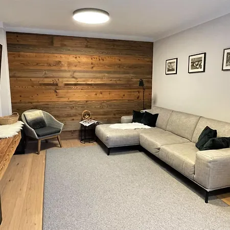 Holzerjuwel By Interhome אובראו