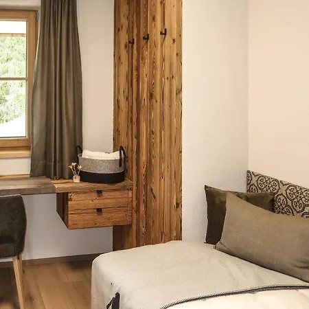 Holzerjuwel By Interhome אובראו