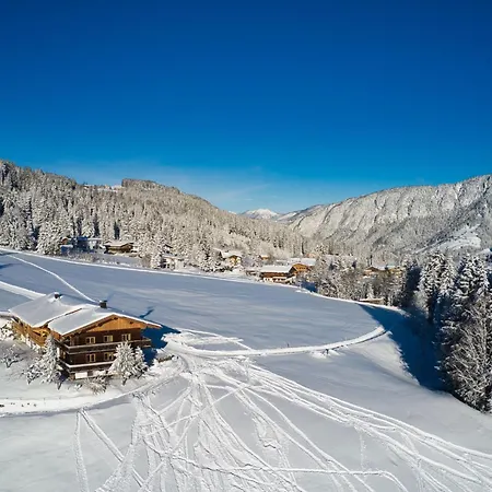 Holzerjuwel By Interhome אובראו